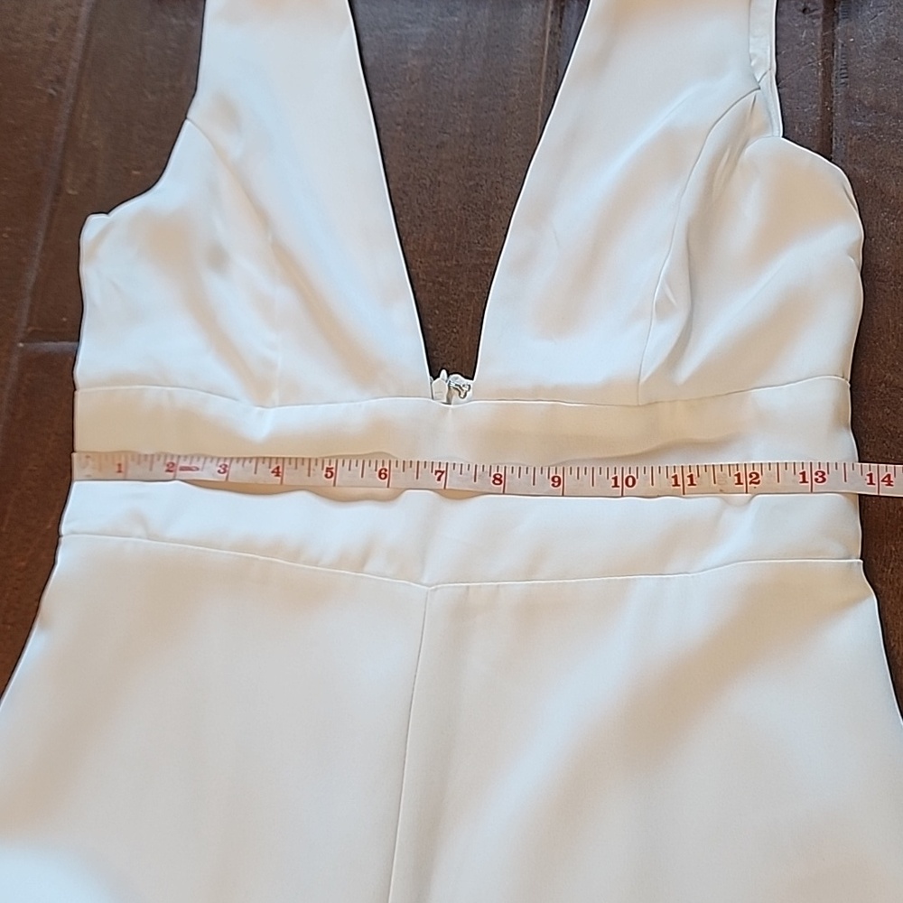 Lulus Ultimate Allure Ivory Satin Wide Leg Sleevless Plung V-Neck Jumpsuit - Picture 13 of 16
